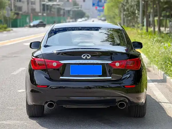 Infiniti Q50L 2017
