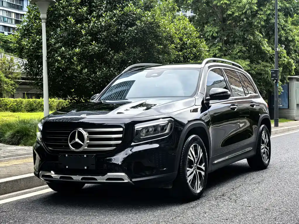 Mercedes-Benz GLB 2026
