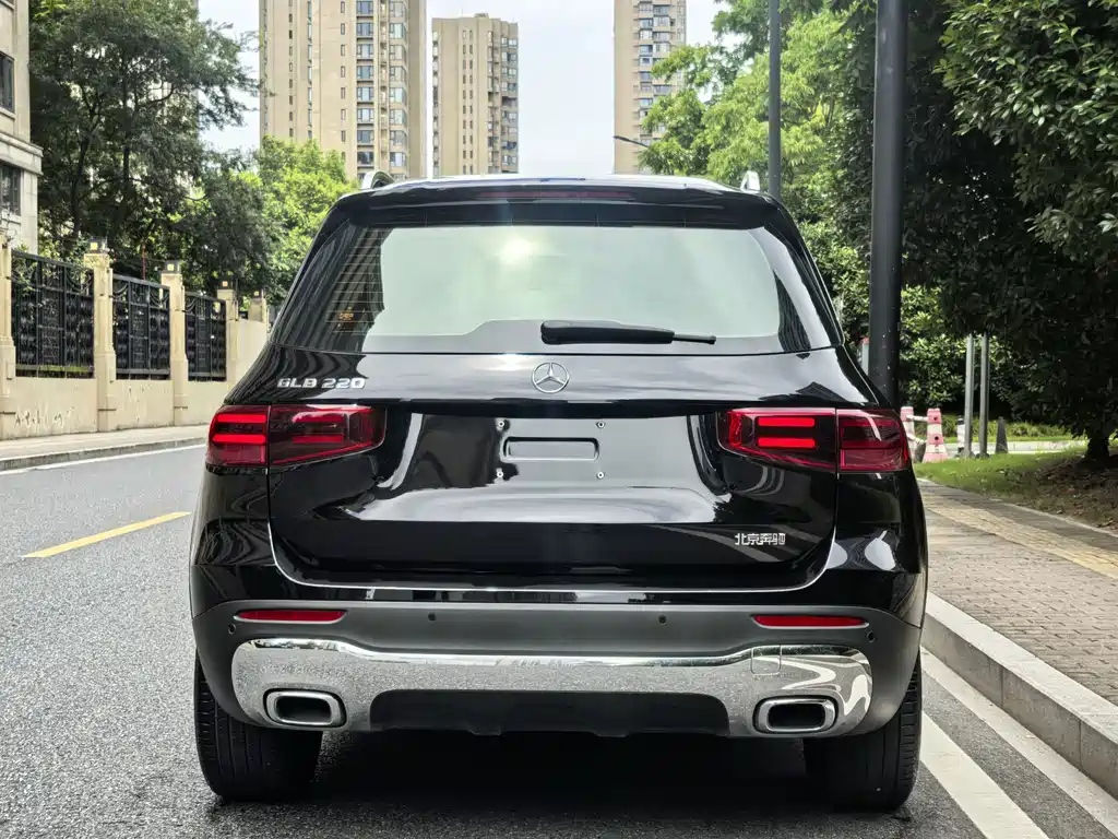 Mercedes-Benz GLB 2026