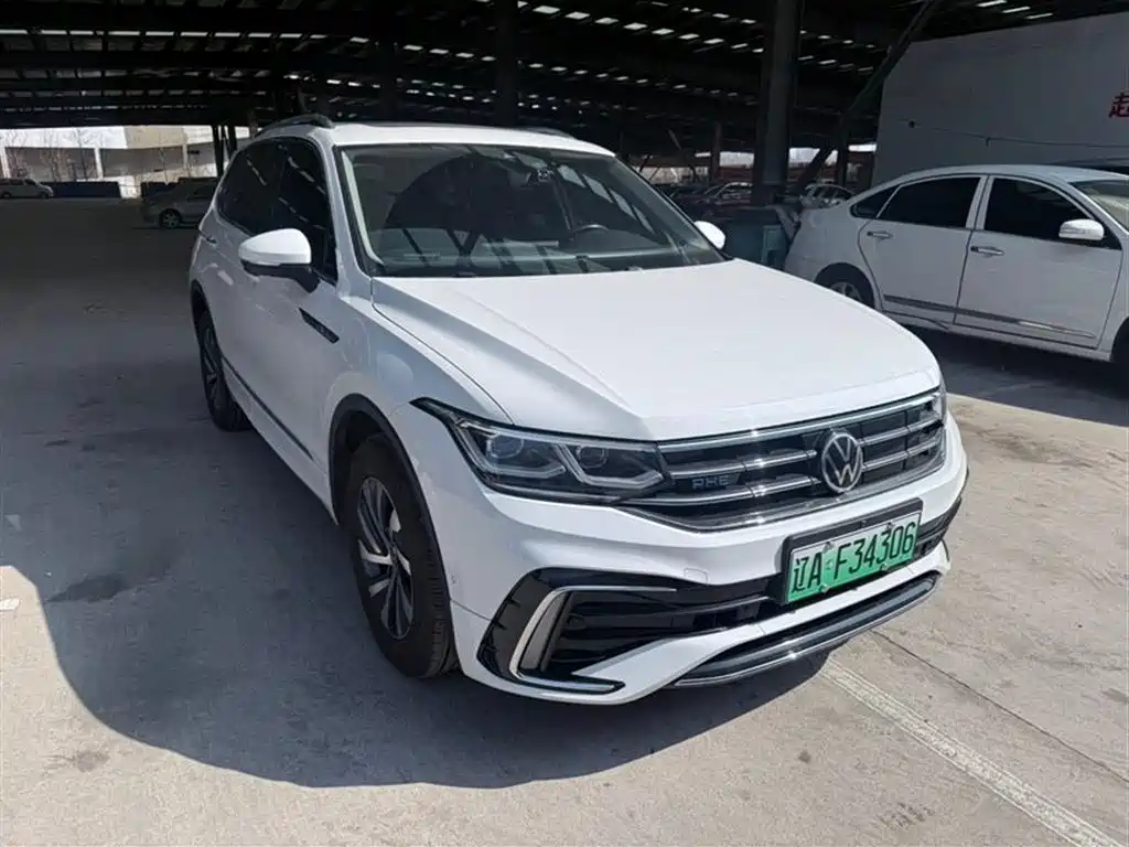 Volkswagen Tiguan L PHEV 2021