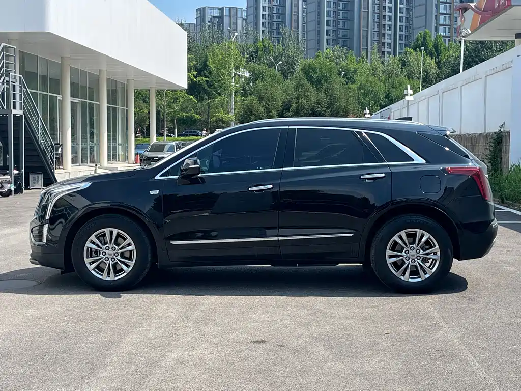 Cadillac XT5 2021 — фото 3