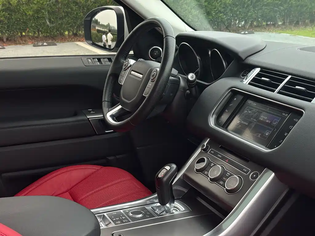 Land Rover Range Rover Sport 2017 — фото 19