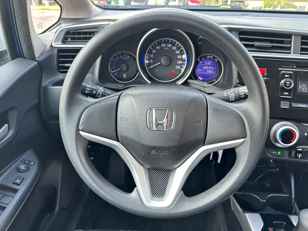 Honda Fit 2016 — фото 15