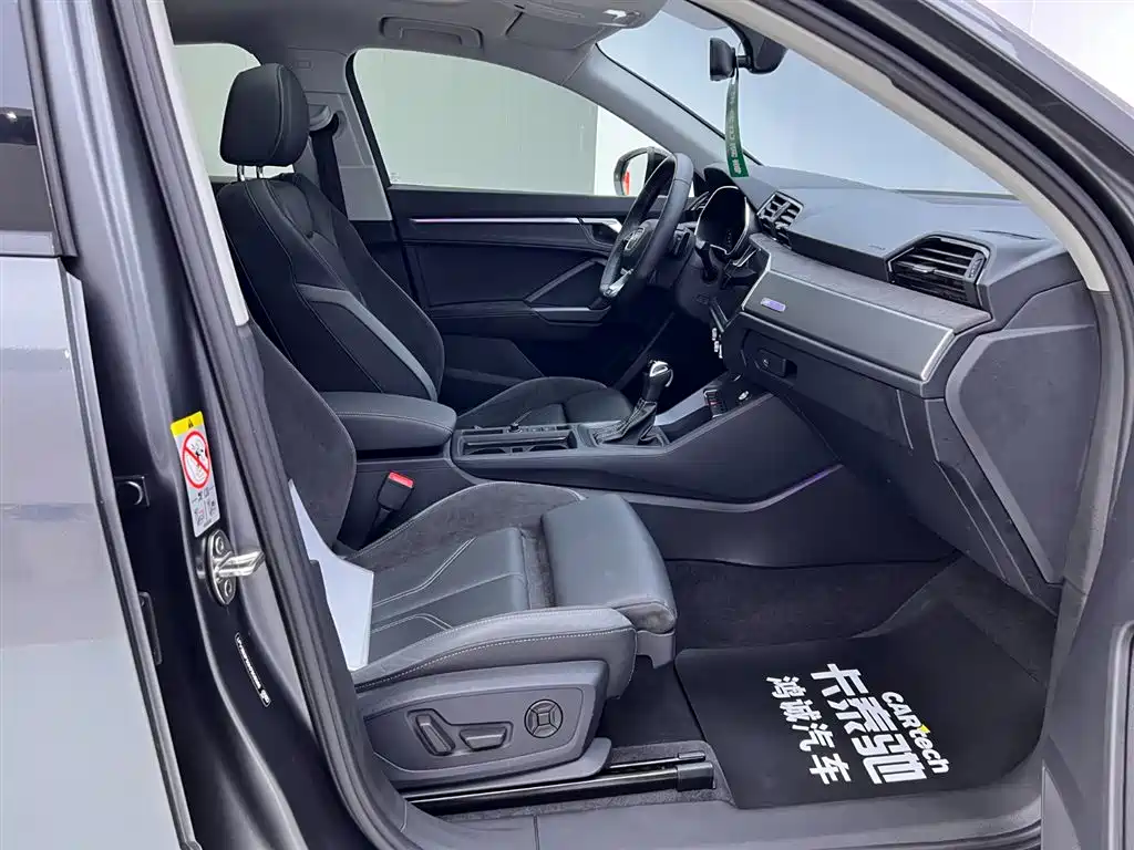 Audi Q3 Sportback 2023 — фото 18