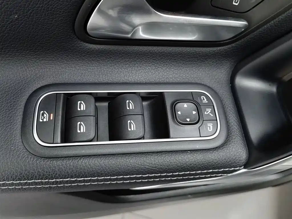Mercedes-Benz A-Class 2020 — фото 9