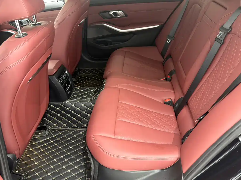 BMW 3 Series 2023 — фото 14