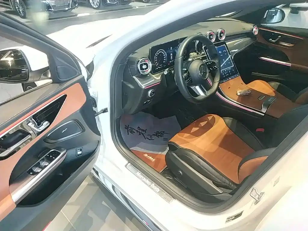 Mercedes-Benz C-Class 2022 — фото 16