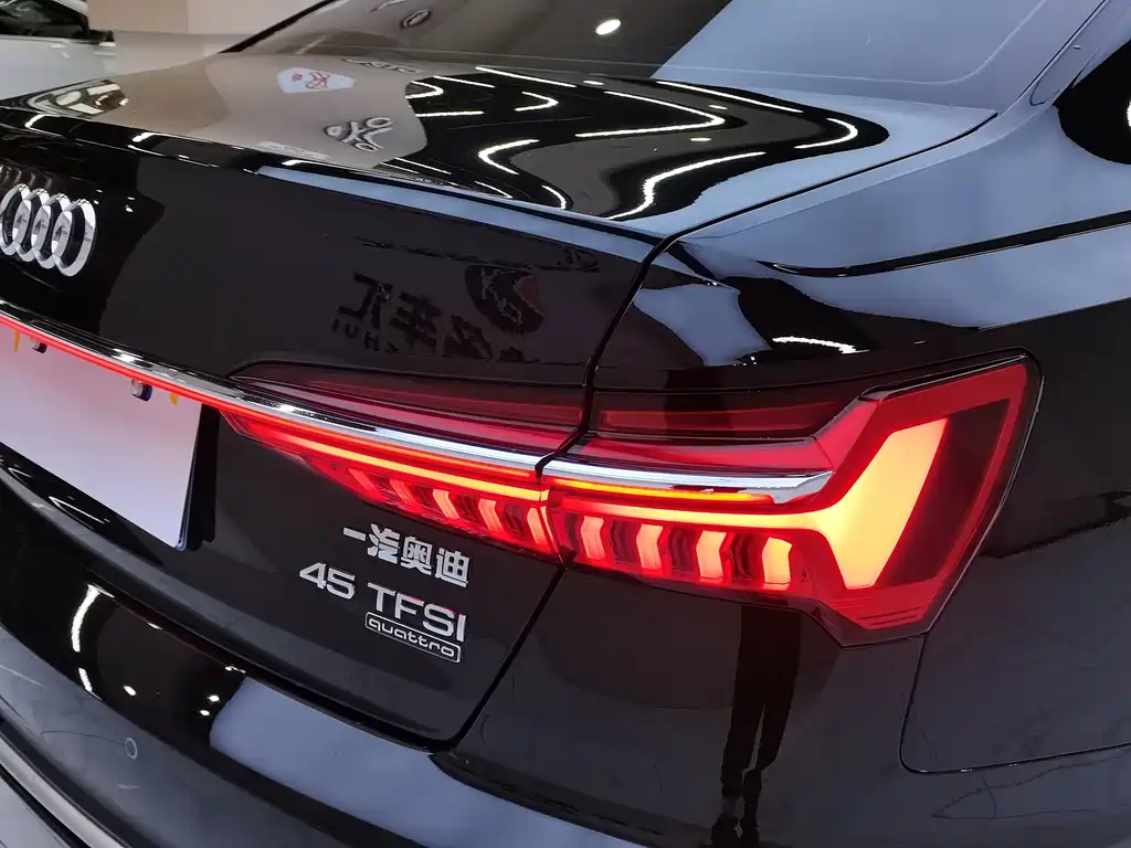 Audi A6L 2023 — фото 13