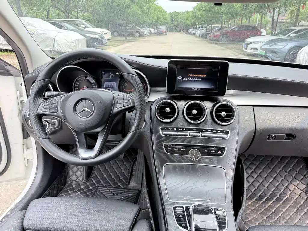 Mercedes-Benz C-Class 2015 — фото 12