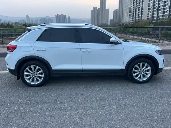 Volkswagen T-Roc 2019