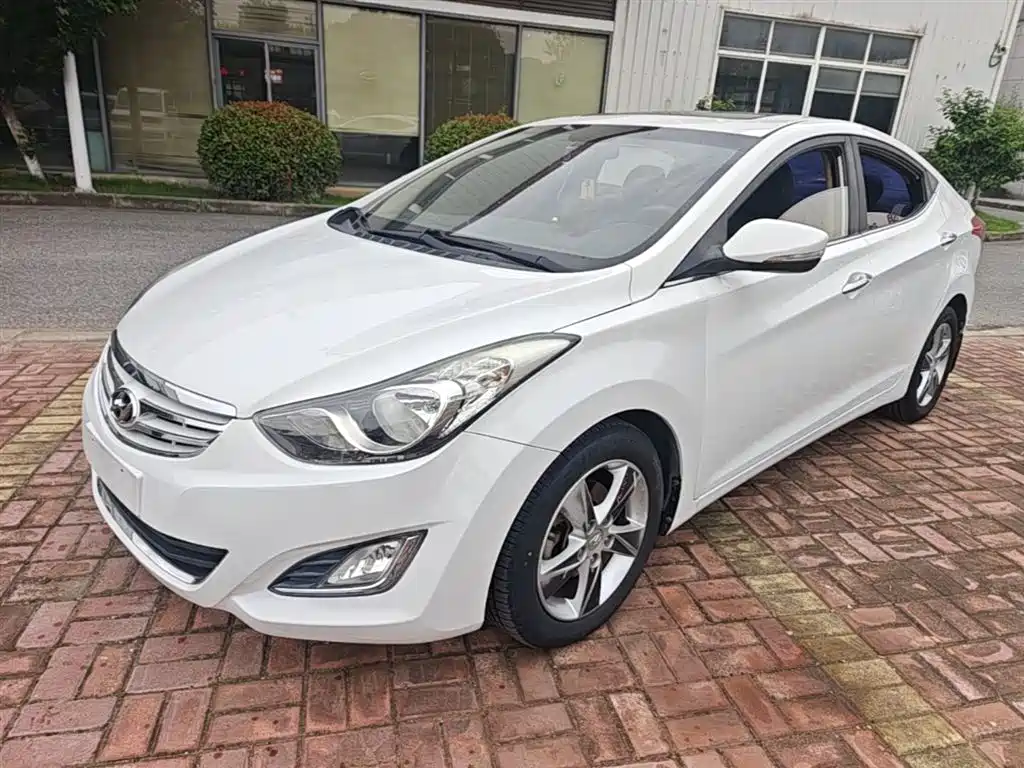 Hyundai Elantra Langdong 2014 — фото 2