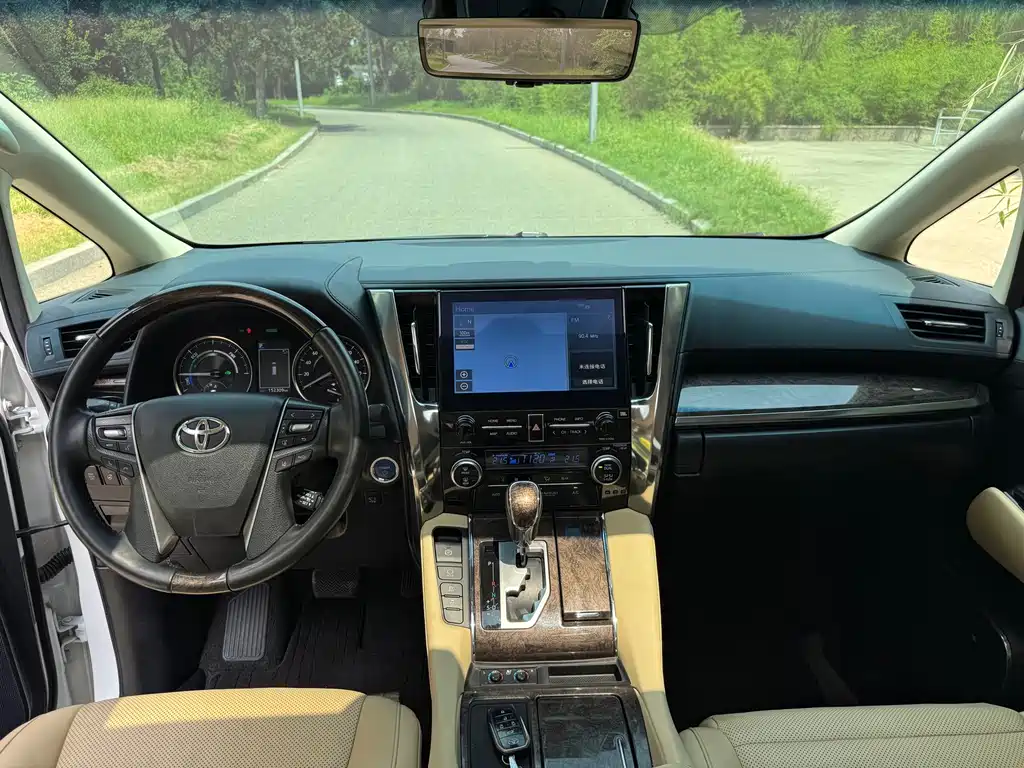 Toyota Alphard 2021 — фото 6