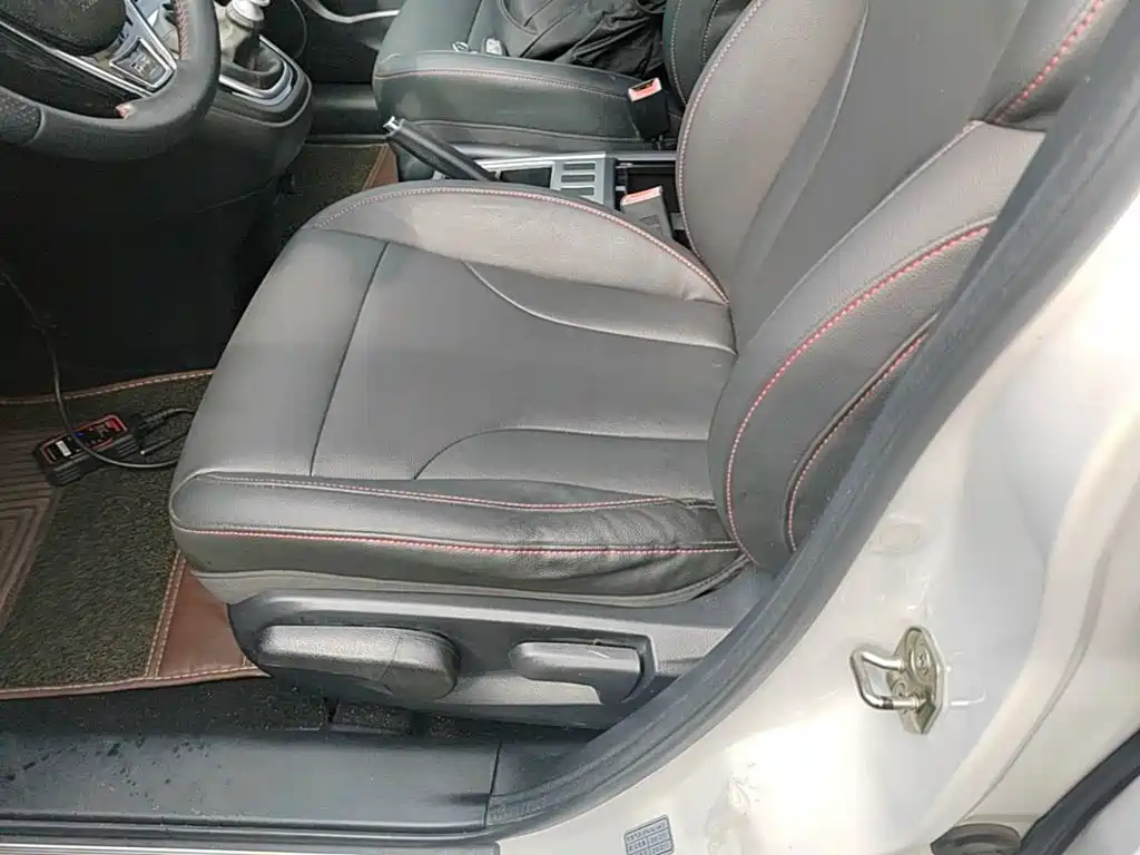 Haval H6 2015 — фото 15