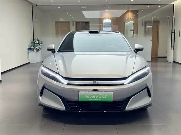 BYD Han L 2025