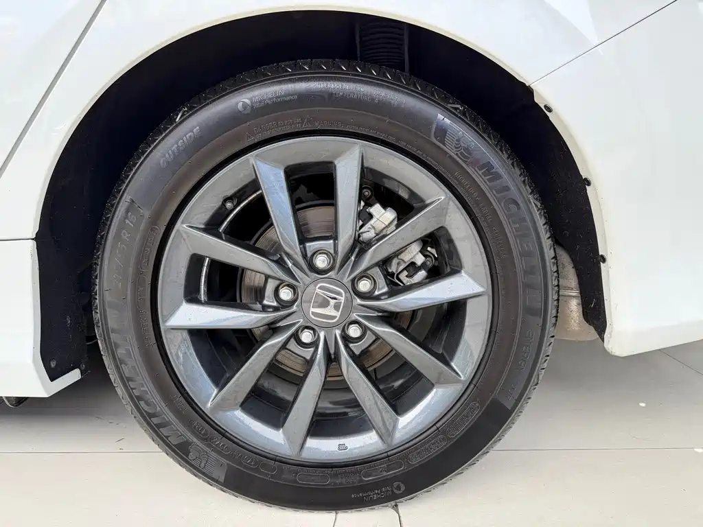 Honda Civic 2021 — фото 17
