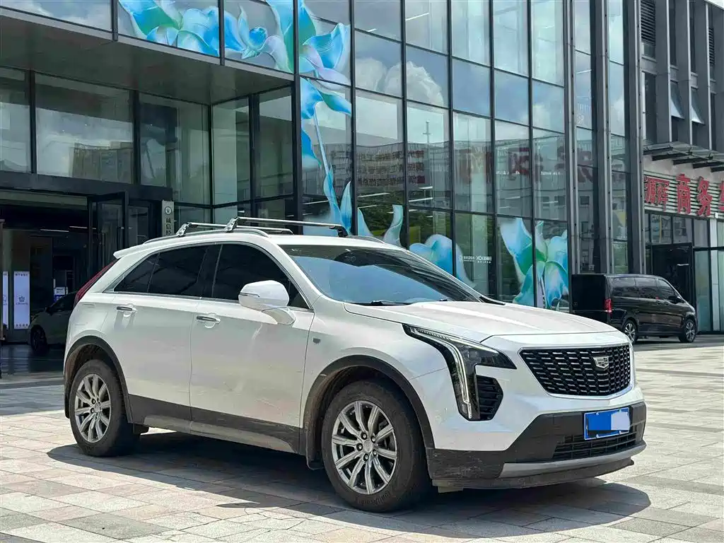Cadillac XT4 2021 — фото 3