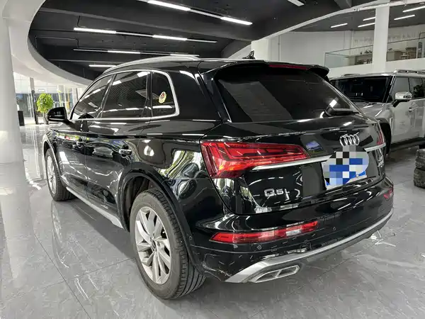 Audi Q5L 2022