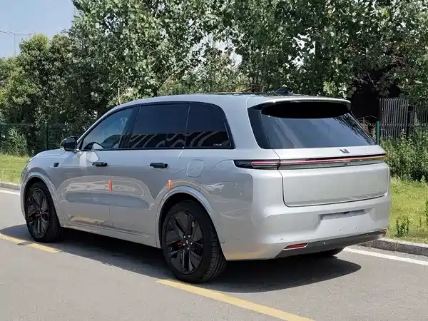 Li Auto L8 2023