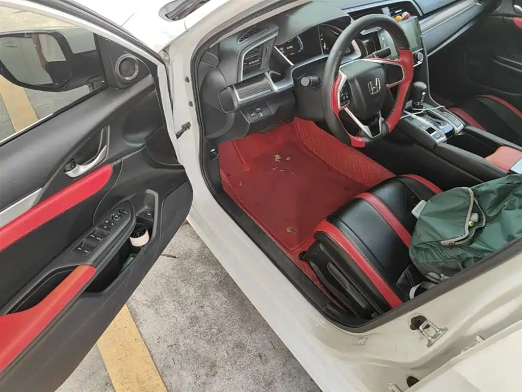 Honda Civic 2020 — фото 16