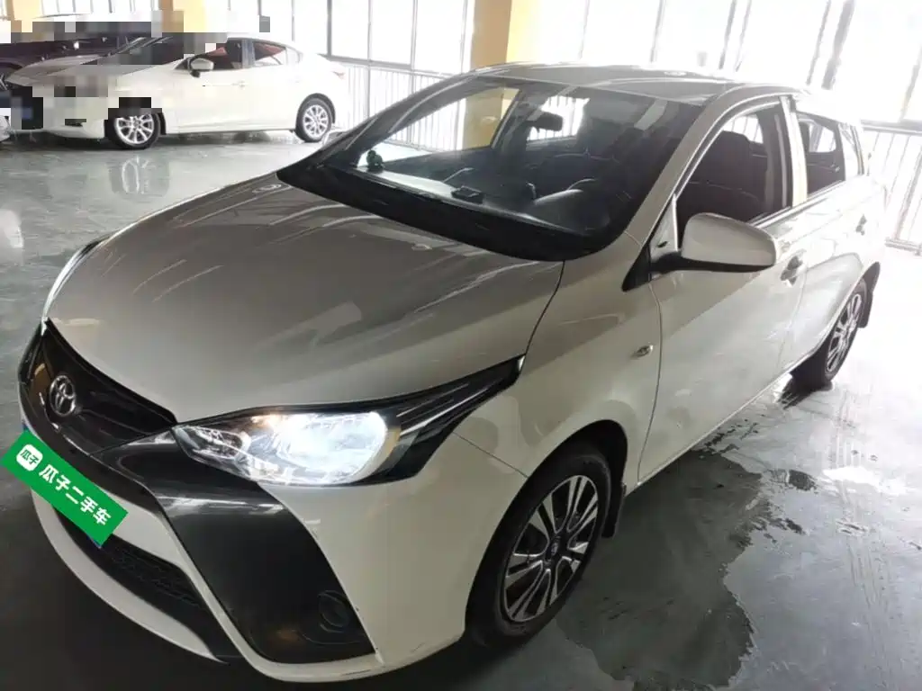 Toyota Yaris L 2019 — фото 1