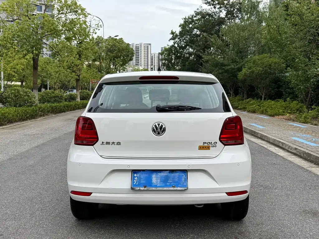 Volkswagen Polo 2015