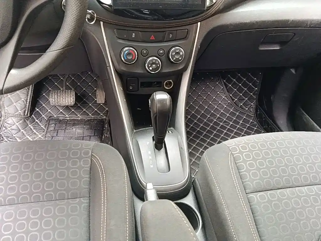 Chevrolet Trax 2017 — фото 14
