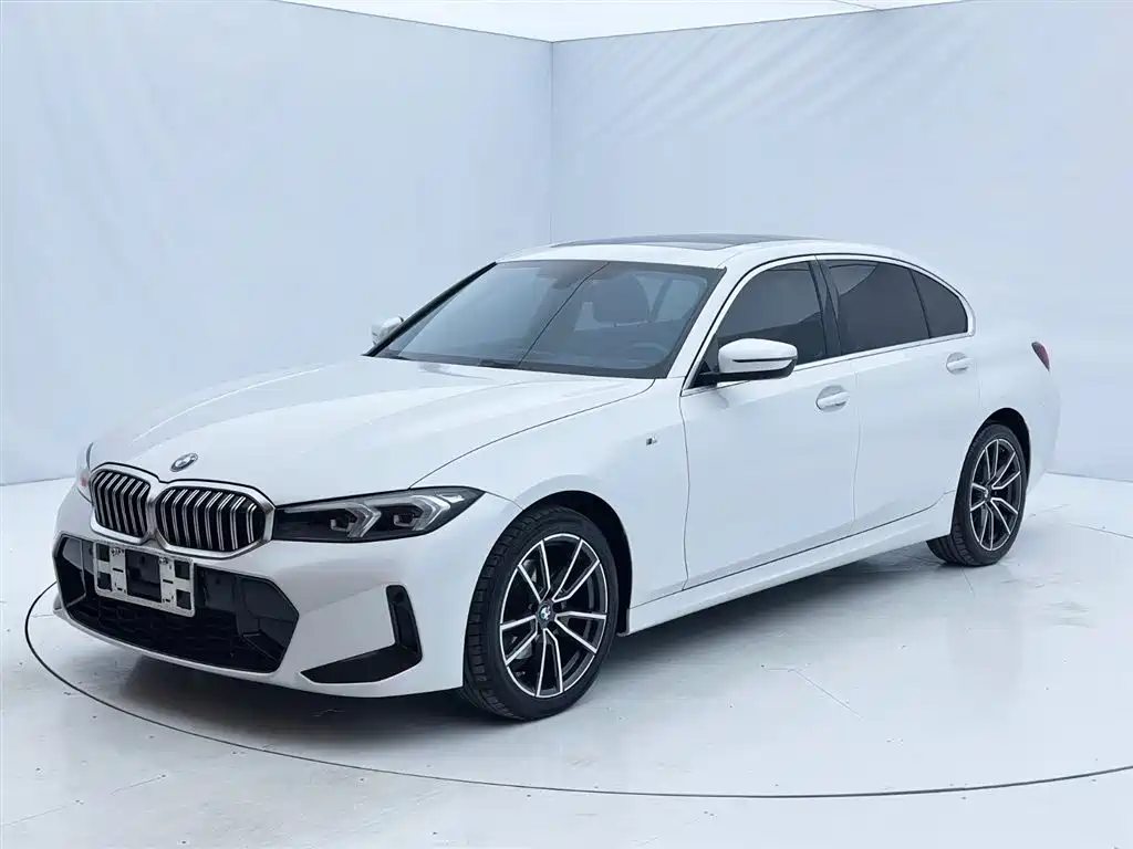 BMW 3 Series 2023 — фото 1
