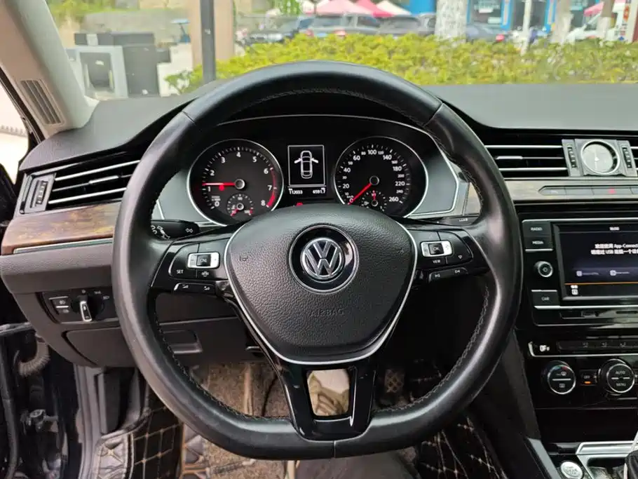 Volkswagen Magotan 2019 — фото 15