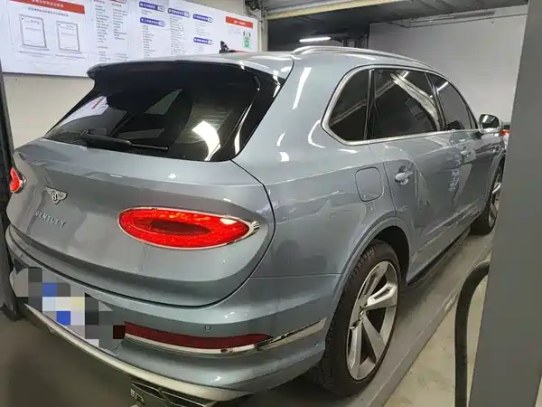 Bentley Bentayga 2023