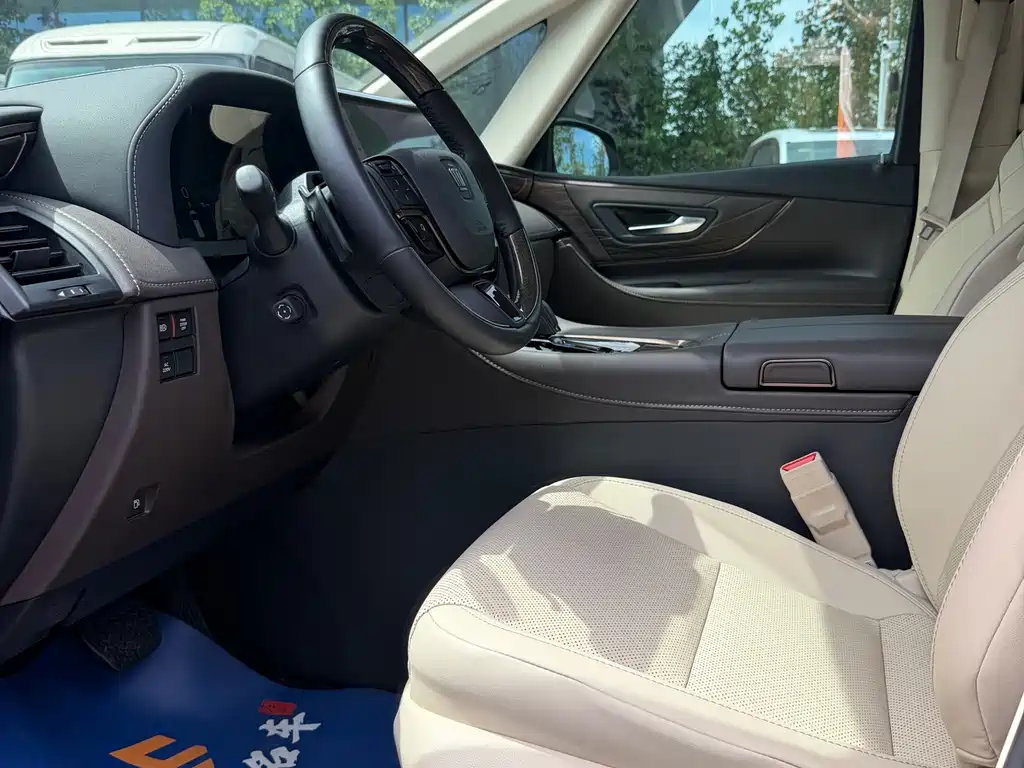 Toyota Vellfire 2025 — фото 10