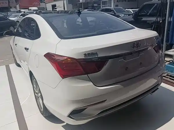 Hyundai Mistra 2017