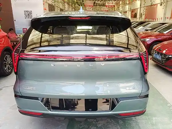 Geely Boyue L 2026