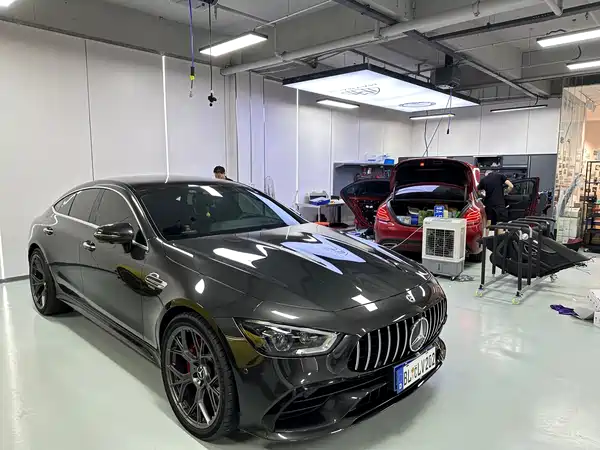 Mercedes-Benz AMG GT 2025