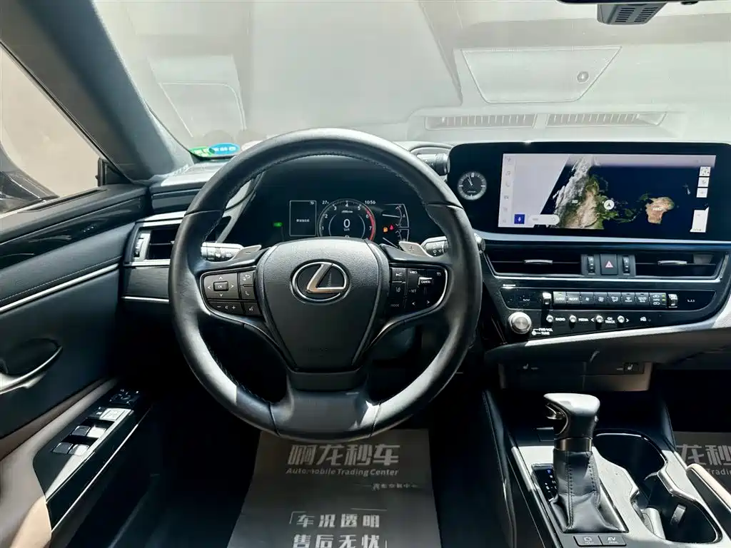 Lexus ES 2022 — фото 10