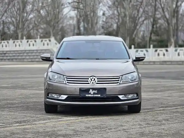 Volkswagen Magotan 2015