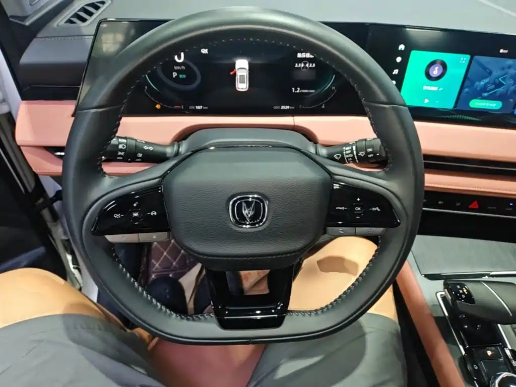 Changan CS75PLUS 2024 — фото 11