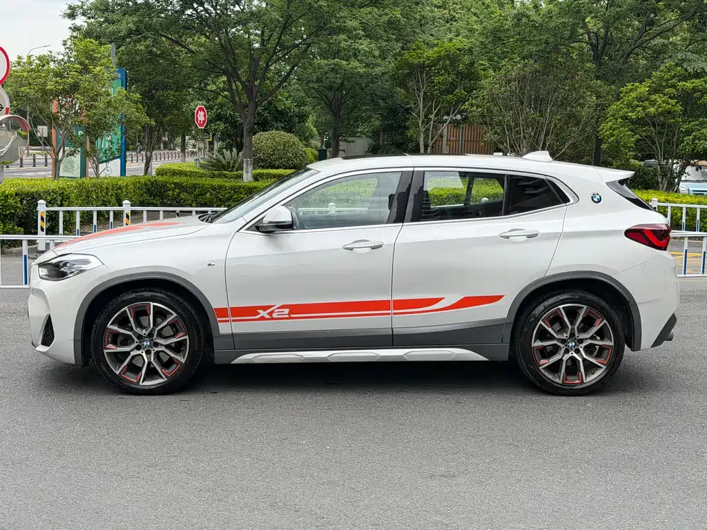 BMW X2 2022 — фото 6