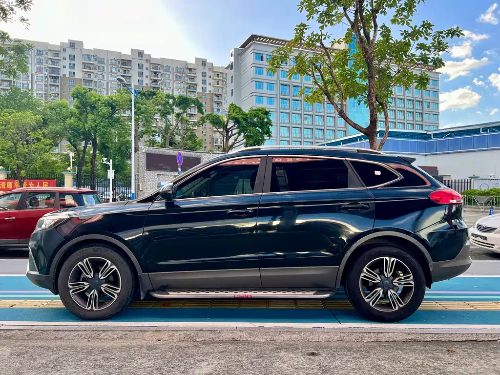 Leopaard CS10 2016