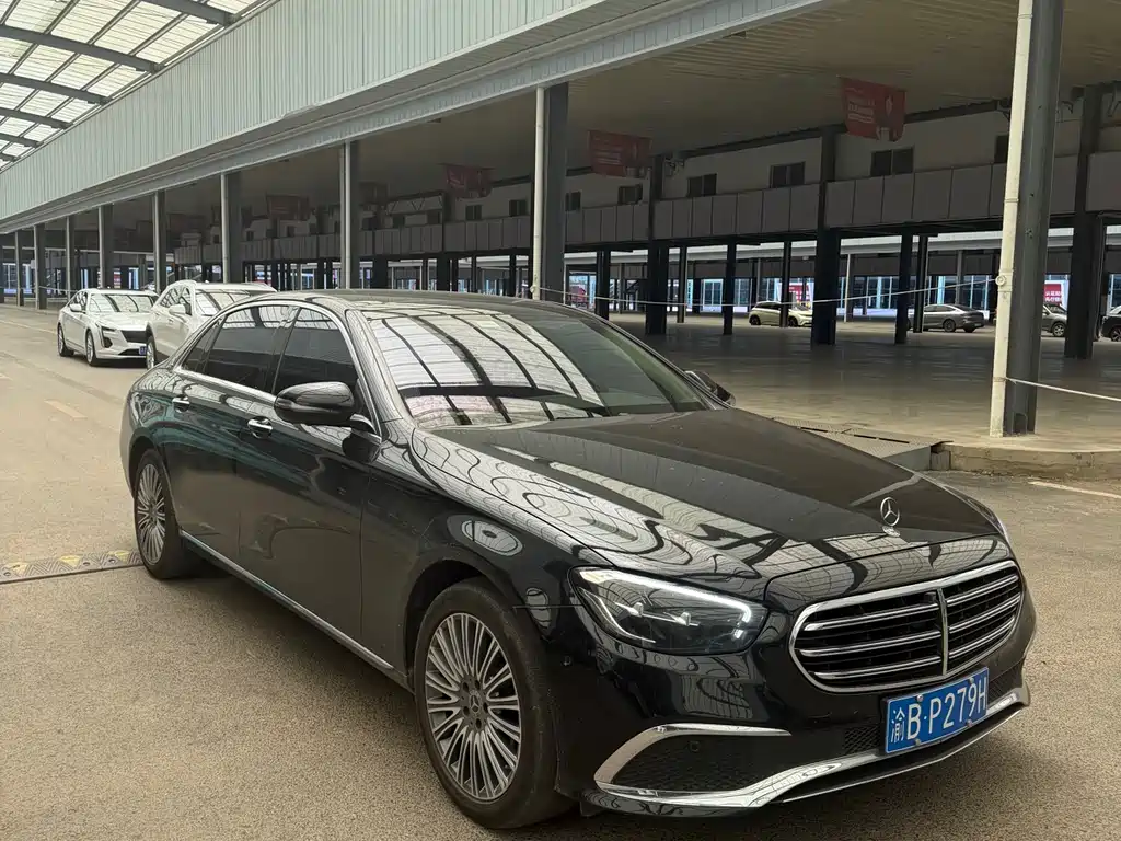 Mercedes-Benz E-Class 2023