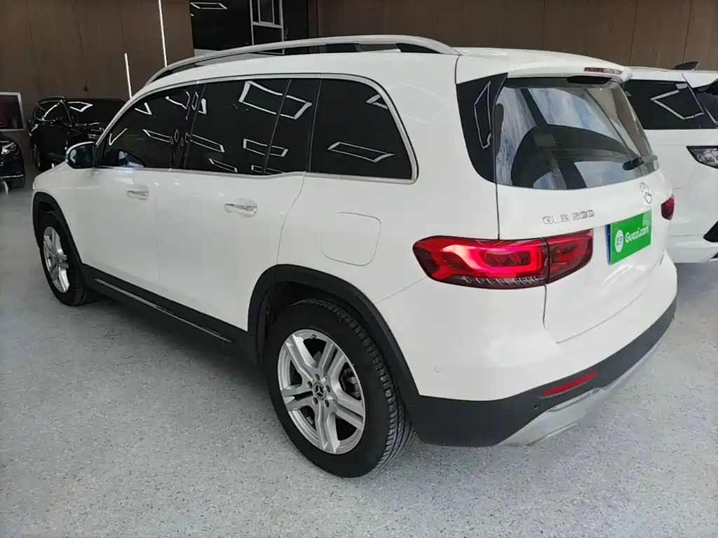 Mercedes-Benz GLB 2021