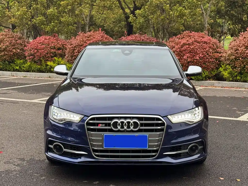 Audi S6 2013 — фото 2