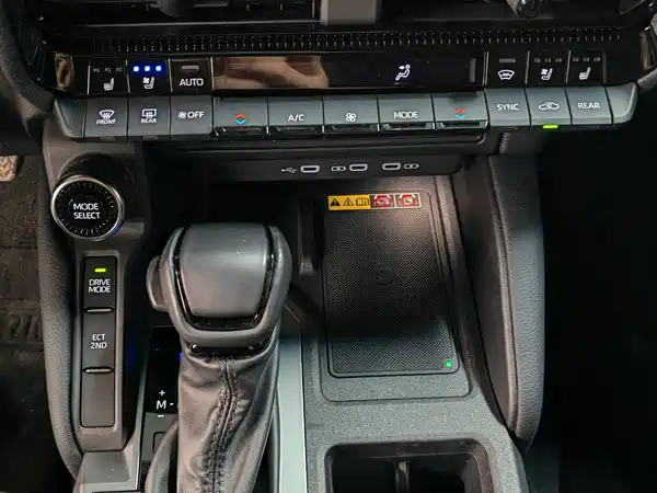 Toyota Prado 2025