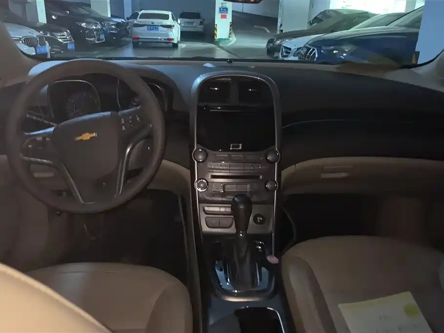 Chevrolet Malibu 2015 — фото 12