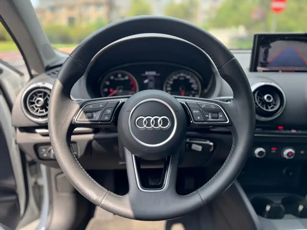 Audi A3 2018 — фото 14