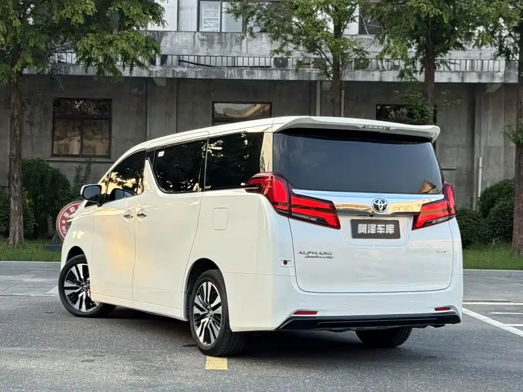 Toyota Alphard 2019 — фото 5