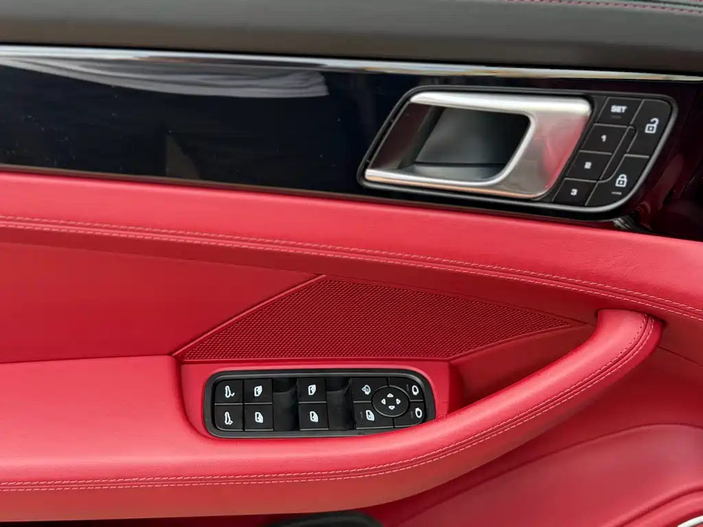 Porsche Panamera 2023 — фото 10