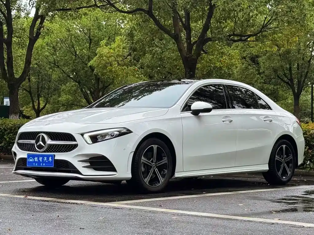 Mercedes-Benz A-Class 2023 — фото 1
