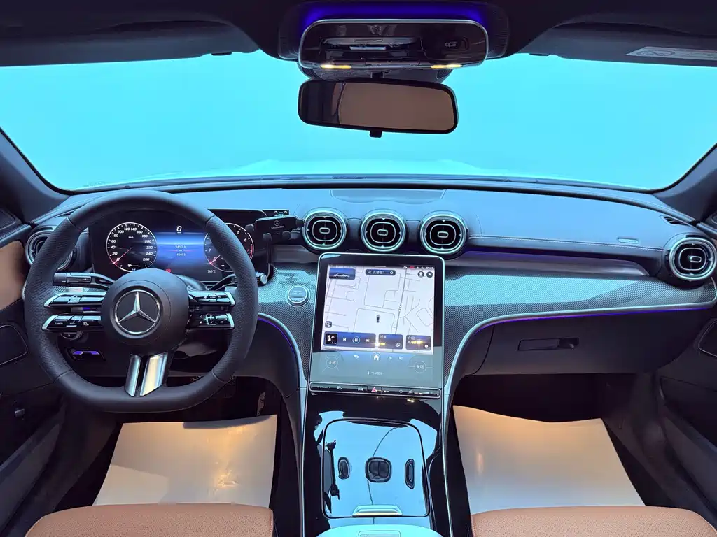 Mercedes-Benz C-Class 2023 — фото 16