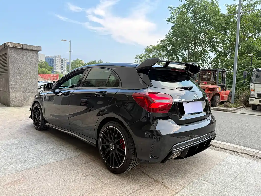 Mercedes-Benz A-Class 2018 — фото 6