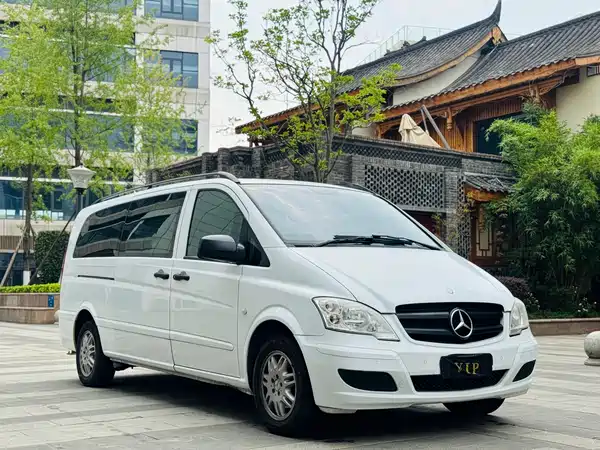 Mercedes-Benz Vito 2013